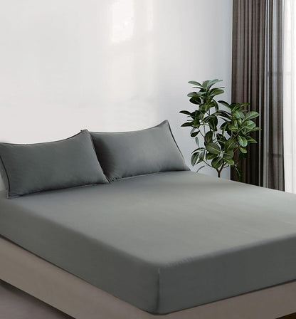 100% Vintage Washed Microfibre Fitted Sheet Set – Ultra Soft & Lightweight All-Season Fitted Sheet with 2 Pillowcases (Grey, Queen Size)