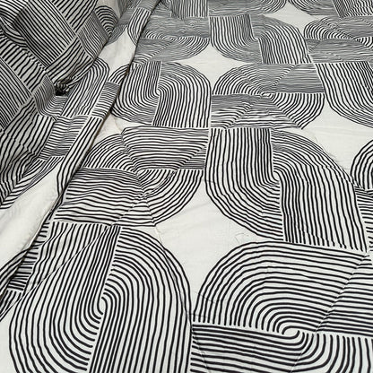 Hotel Living 3 Pce Light Weight Comforter Set Queen/King Oscar Curves