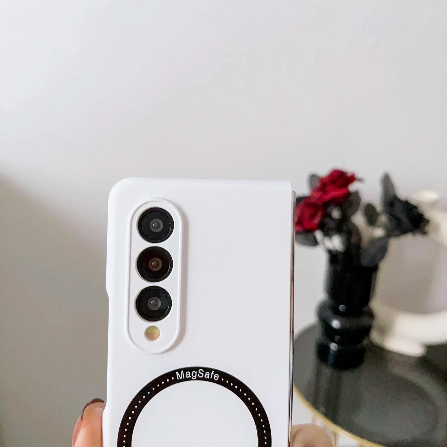 For Samsung Galaxy Z Fold4 5G Magnetic Skin Case - Magsafe - White - Mekamart Australia