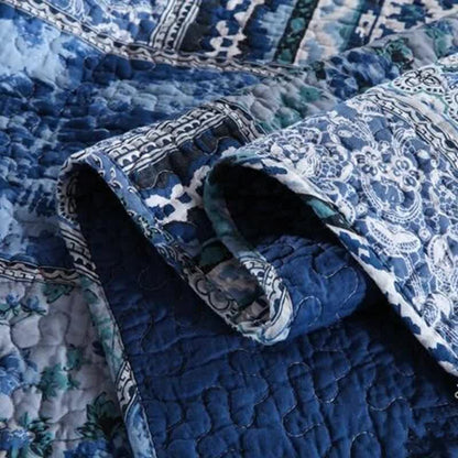 Boho Blue Quilted Coverlet & Pillow Set: Vibrant, Cozy Elegance - king