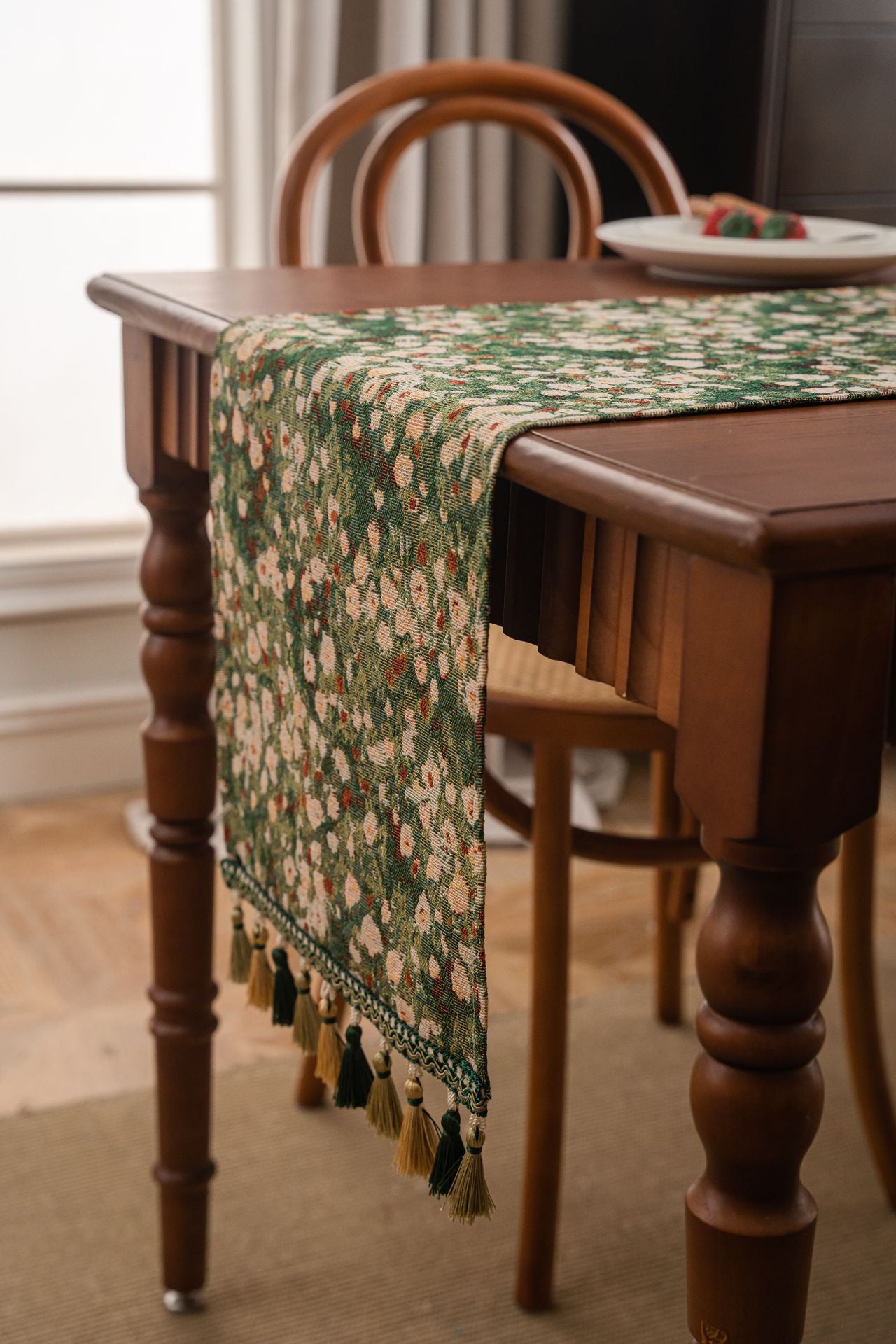Floral Table Runner with Tassels - Jacquard Green Farmhouse Style (33x300cm)