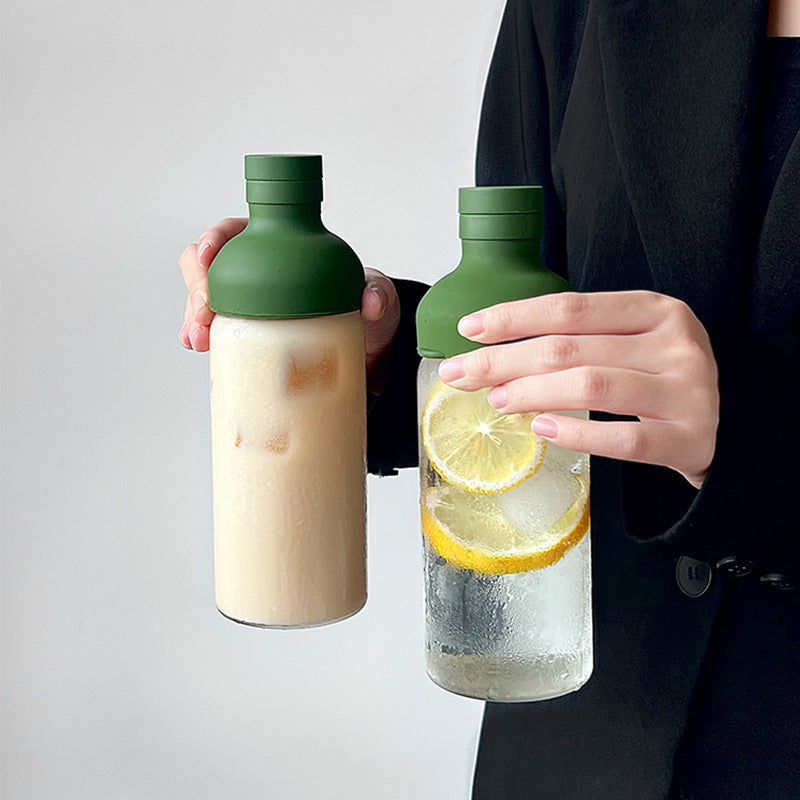 Style Cold Brew Bottle - 450ml Glass, Leak-Resistant Silicone Top Green Silicone Lid