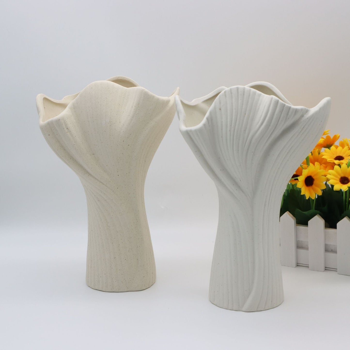 Black Elegant Off-White Ceramic Vase - Modern Sculptural Flower Holder with Wide Fluted Opening