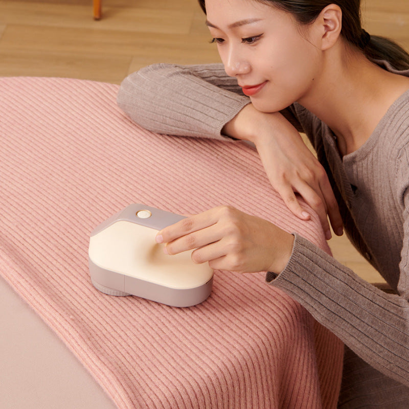 Rechargeable Electric Fabric Shaver - Powerful Lint Remover with Dual-Ring Blades & Ergonomic Design(black and white)