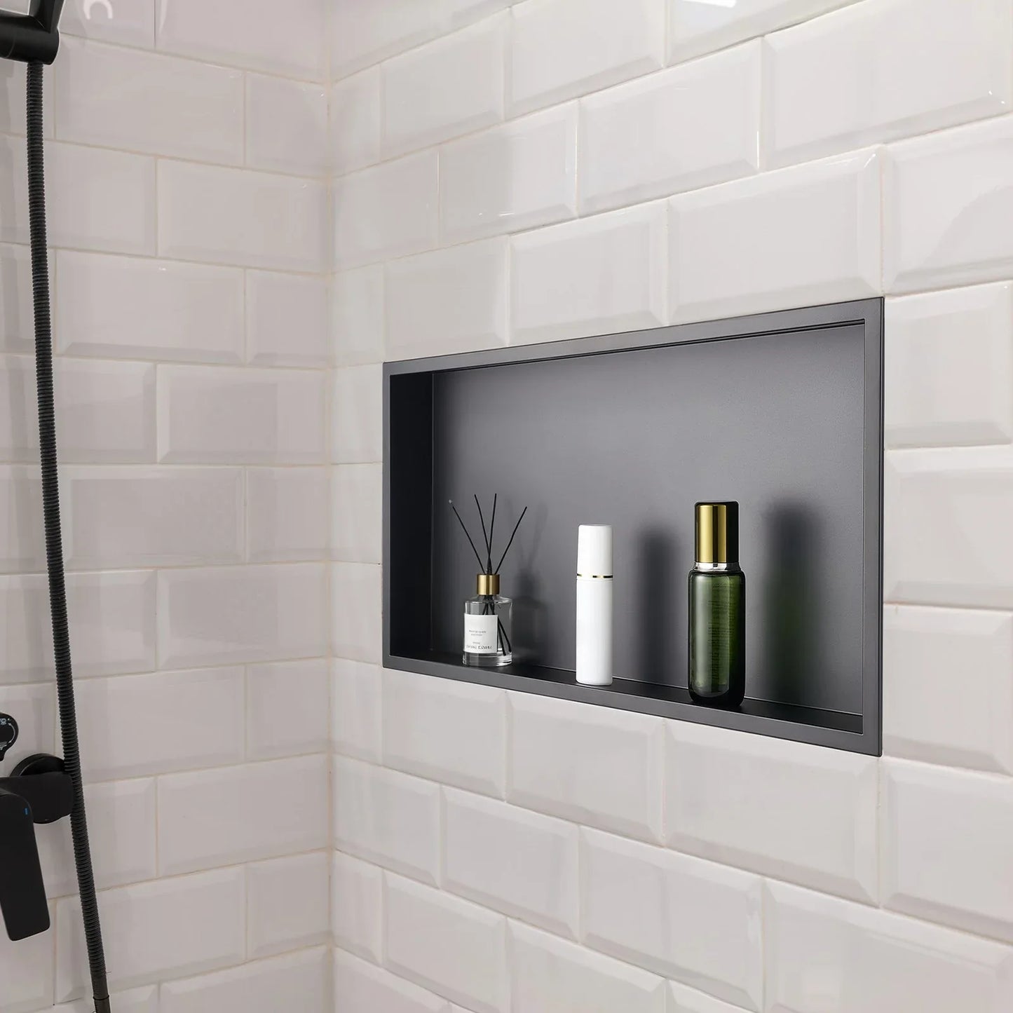 VEVOR Shower Niche, 33.0 x 63.5 x 10.2 cm Recessed Wall Niche, Heavy-duty Stainless Steel Modern Soap & Shampoo Storage Organizer, Sealed Waterproof, Durable & Easy to Install, Black for Bathroom